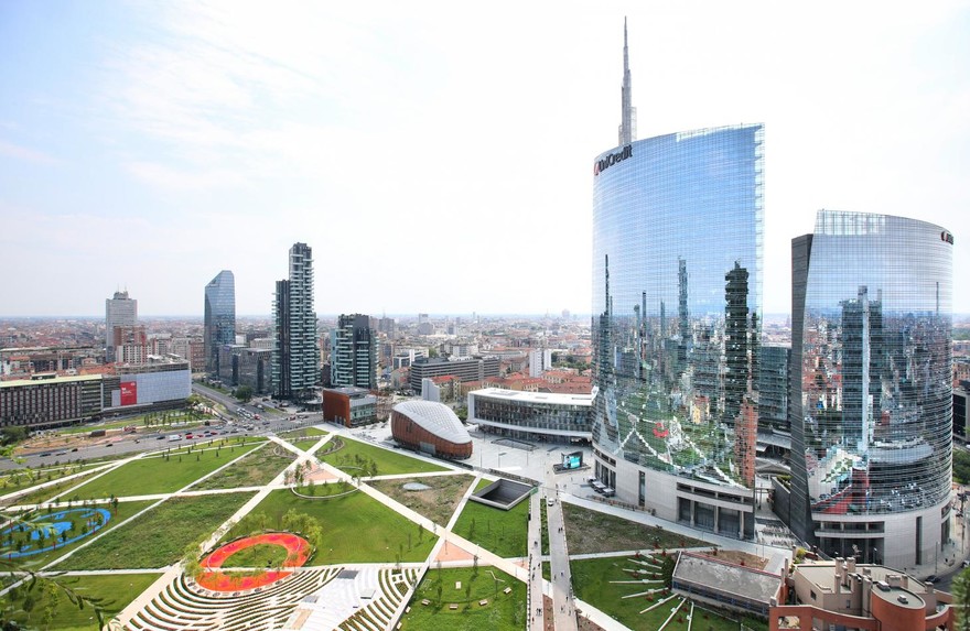 Porta Nuova - Milano.jpg
