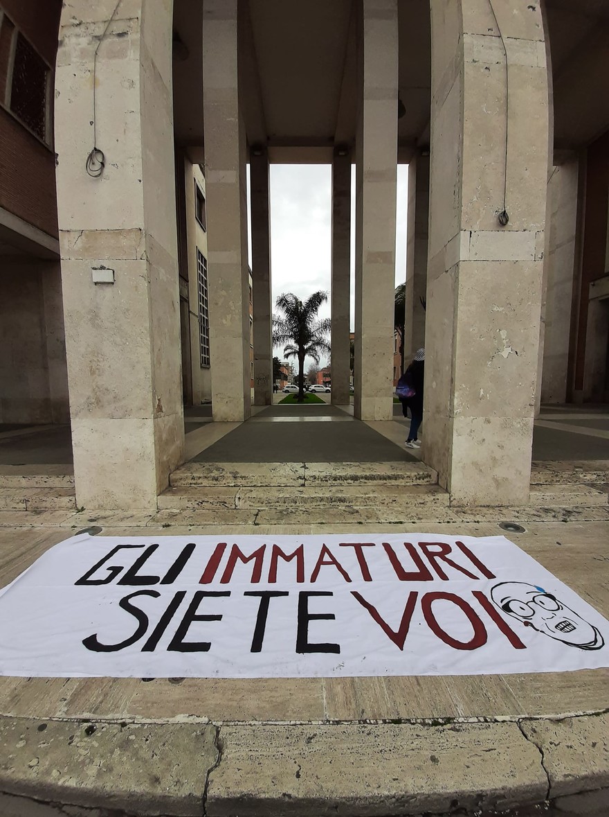 scuola protesta immaturi.jpg