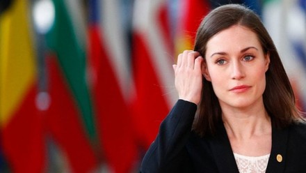 Svezia e Finlandia nella Nato? La Russia sposta carri al confine