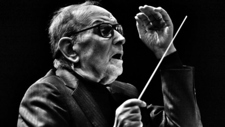 La musica pop e le colonne di Morricone con Testi in nuove vesti