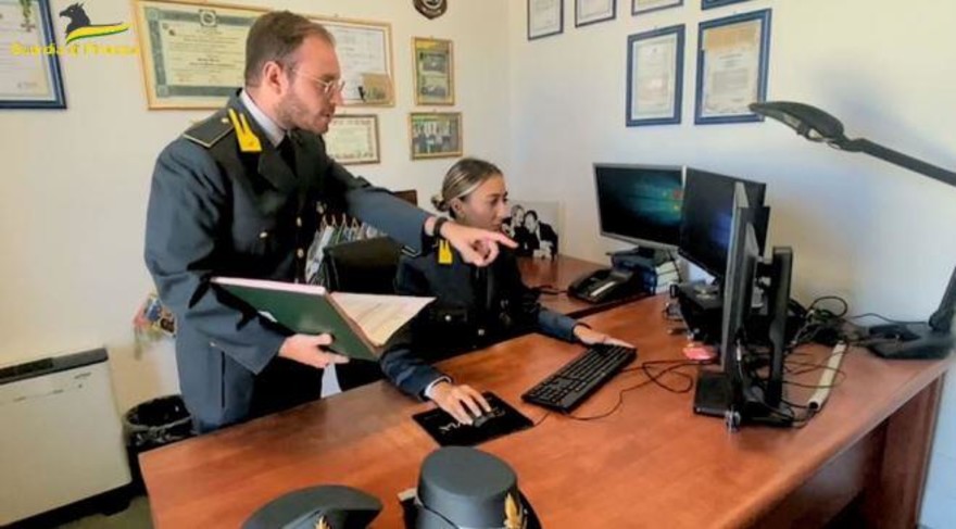 Palermo 74 furbetti reddito cittadinanza