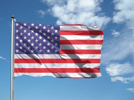 Gli Usa festeggiano la loro festa tra interrogativi presidenziali