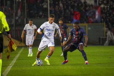 Di misura e di autogol ma preziosissima vittoria del Frosinone