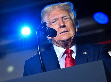 USA, scattano oggi i dazi a Canada, Messico e Cina