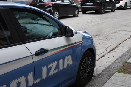 Siracusa, vessazioni e violenze su un anziano, 5 minori indagati