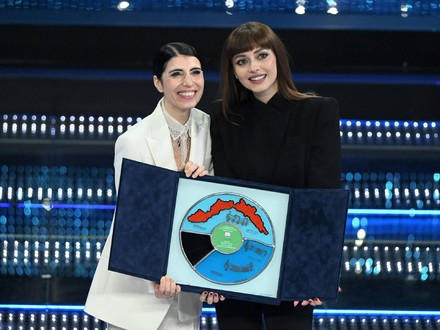 Sanremo 2025, Giorgia e Annalisa vincono la serata cover
