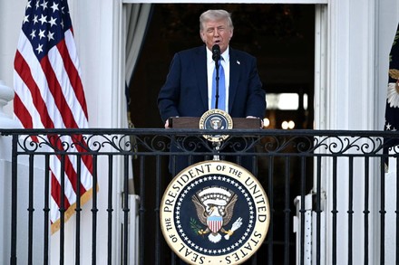 Trump vieta viaggi negli Usa da 12 Paesi per motivi di sicurezza