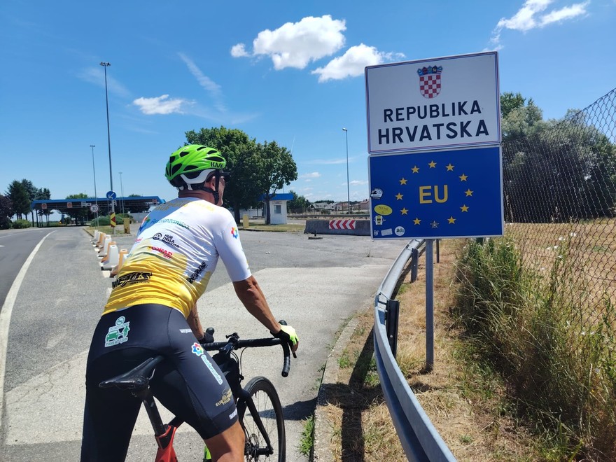 Sunflowers European Tour in Croazia.jpg