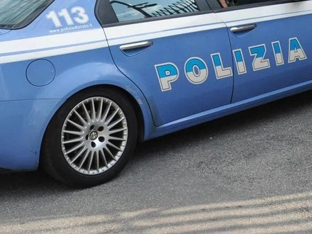 Latina, 73enne trovata morta in casa, aperte tutte le piste